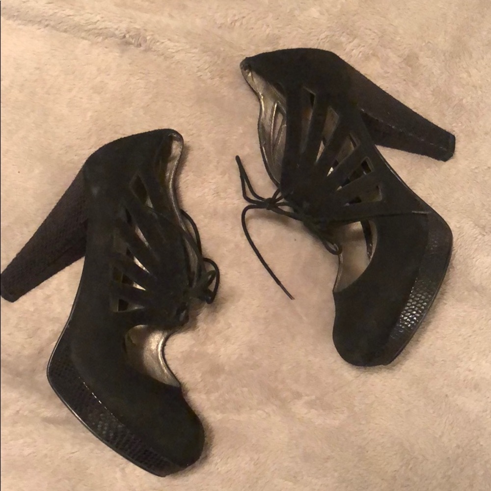 Black suede heels